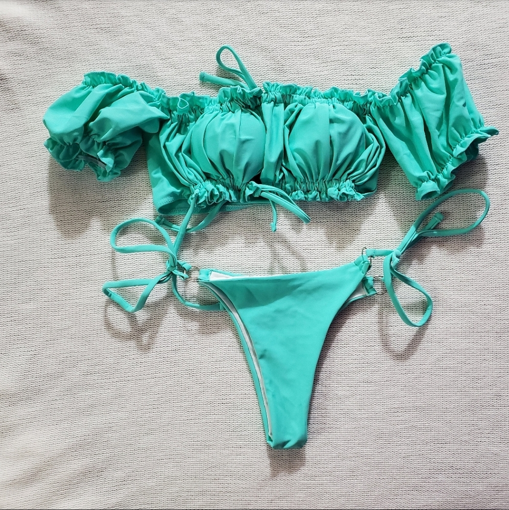 ❌SOLD❌Bardot Tie Side Bikini Set NWOT - Picture 3 of 3